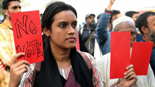 विपक्षीको बहिष्कार र हड्तालकाबीच बंगलादेशमा आज संसदीय निर्वाचन हुँदै
