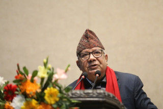 पूर्वप्रधानमन्त्री  माधव नेपालसहितको भ्रष्टाचार मुद्दा पेसीमा तोकियो